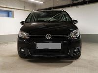Second-hand VW Touran 105 CP (77 kW) 2014 Negru Monovolum