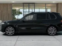 Neu BMW X7 M Sport 530 PS (389 kW) 2026 Schwarz SUV