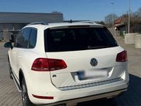 Gebraucht VW Touareg 204 PS (150 kW) 2011 Weiß SUV