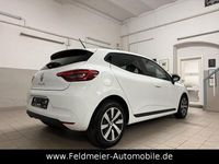 Gebraucht Renault Clio V Equilibre 67 PS (49 kW) 2022 Weiß Limousine