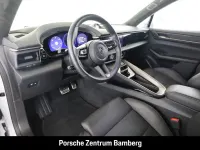 Gebraucht Porsche Macan Turbo 469 kW (639 PS) 2024 Grau SUV