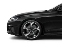 Gebraucht Audi A4 Advanced 204 PS (150 kW) 2024 Mythosschwarz metallic (metallic) Kombi