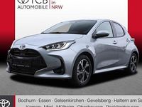 Neu Toyota Yaris Hybrid 116 PS (85 kW) 2025 Silber Limousine