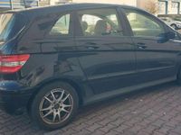 Gebraucht Mercedes B170 116 PS (85 kW) 2005 Schwarz Van / Kleinbus