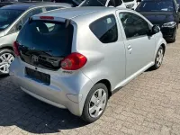 Gebraucht Toyota Aygo Cool 68 PS (50 kW) 2007 Silver mica metallic Kleinwagen