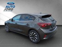 Neu Ford Focus Titanium 116 PS (85 kW) 2025 Metallic) (grau Limousine