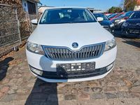 Gebraucht Skoda Rapid Ambition 86 PS (63 kW) 2015 Moonweiss metallic Kleinwagen