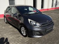 Gebraucht Kia Rio 84 PS (61 kW) 2016 Grau Kleinwagen