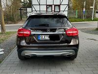 Gebraucht Mercedes GLA250 211 PS (155 kW) 2014 Braun SUV
