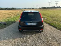 Gebraucht Ford Fiesta 69 PS (50 kW) 2007 Schwarz Kleinwagen