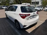 Gebraucht Toyota Yaris Comfort 72 PS (52 kW) 2020 Weiß Limousine