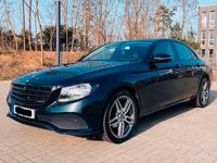Usado Mercedes E220 AMG 194 HP (142 kW) 2016 Verde Sedan
