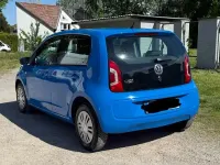 Second-hand VW up! 60 CP (44 kW) 2015 Albastru Hatchback