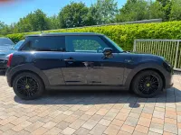 Gebraucht Mini Cooper SE 135 kW (184 PS) 2023 Enigmatic black Kleinwagen