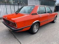 Second-hand BMW 525 150 CP (110 kW) 1977 Portocaliu Berlinǎ
