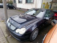 Gebraucht Mercedes C180 143 PS (105 kW) 2003 Transitblau metallic 359 Coupé
