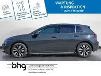 Gebraucht VW Golf VIII Life 150 PS (110 kW) 2024 Grau Limousine