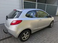 Gebraucht Mazda 2 Inclusive 103 PS (75 kW) 2008 Silber Kleinwagen