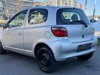 Gebraucht Toyota Yaris Sol 87 PS (63 kW) 2002 Silber Limousine