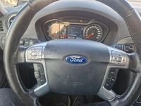 Gebraucht Ford Kuga Individual 163 PS (119 kW) 2014 Grau SUV