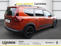 Neu Dacia Jogger Extreme 141 PS (103 kW) 2025 Terracottabraun metallic Van / Kleinbus