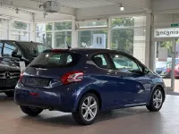 Gebraucht Peugeot 208 Allure 95 PS (69 kW) 2012 Blau Kleinwagen