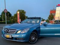 Gebraucht Mercedes E220 170 PS (125 kW) 2011 Blau Cabrio