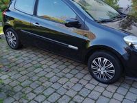 Gebraucht Renault Clio II Dynamique 75 PS (55 kW) 2010 Schwarz Limousine