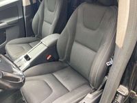 gebraucht Volvo XC60 D3 Kinetic Autom.,2WD,Navi,AHK,Si-Heiz,