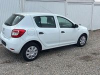 Gebraucht Dacia Sandero 75 PS (55 kW) 2013 Weiß Limousine