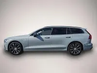 Gebraucht Volvo V60 Plus 310 PS (228 kW) 2024 Manufacturer Kombi