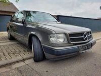 Gebraucht Mercedes E260 160 PS (117 kW) 1987 Grau Limousine