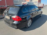Gebraucht BMW 318 143 PS (105 kW) 2008 Schwarz Kombi