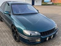 Occasion Opel Omega 150 ch (110 kW) 1997 Bleue Berline