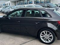 Gebraucht Audi A3 Sport 184 PS (135 kW) 2017 Braun Limousine