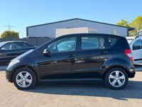 Gebraucht Mercedes A160 95 PS (69 kW) 2010 Kosmosschwarz  metalliclack Kleinwagen