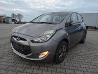 Gebraucht Hyundai ix20 90 PS (66 kW) 2013 Grau Kleinwagen