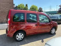 Gebraucht Renault Kangoo Privilege 106 PS (77 kW) 2009 Rot Limousine