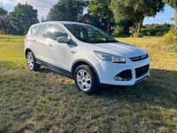 Gebraucht Ford Kuga Trend 150 PS (110 kW) 2016 Weiß SUV
