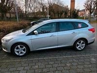Usata Ford Focus 77 CV (56 kW) 2017 Grigio Station wagon
