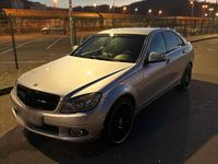 Gebraucht Mercedes C220 170 PS (125 kW) 2007 Silber Limousine