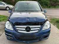 gebraucht Mercedes B180  Benz,2,0 CDI Motor und Getriebe ist Ordnung