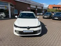 Gebraucht VW Golf VIII Life 116 PS (85 kW) 2025 Weiß Kombi