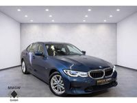 Gebraucht BMW 330e Advantage 252 PS (185 kW) 2021 Phytonicblau metallic Limousine