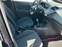 Second-hand Ford Fiesta 86 CP (63 kW) 2015 Negru Hatchback