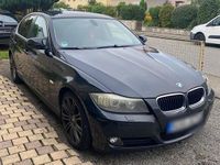 Gebraucht BMW 330 197 PS (144 kW) 2009 Schwarz Limousine