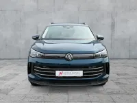 Gebraucht VW Tiguan Elegance 150 PS (110 kW) 2025 Blau SUV