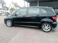 Gebraucht Mercedes B170 125 PS (91 kW) 2005 Schwarz Van / Kleinbus