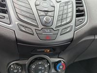 Gebraucht Ford Fiesta Trend 82 PS (60 kW) 2016 Blau Kleinwagen