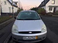 Gebraucht Ford Fiesta 75 PS (55 kW) 2005 Silber Limousine
